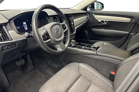 Volvo V90 8 of 25