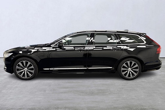 Volvo V90 2 of 25