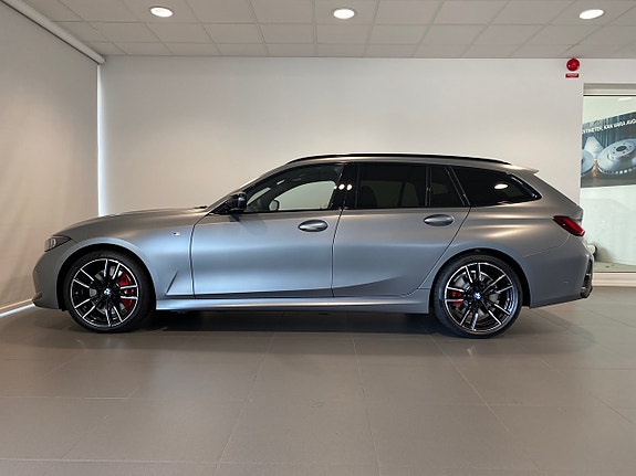 BMW M340i 2 of 17
