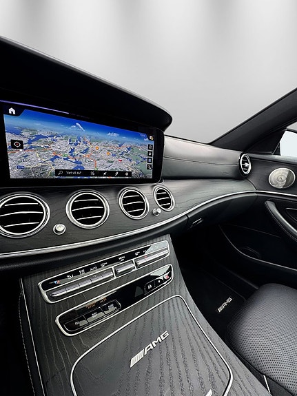 Mercedes-Benz E63 18 of 30