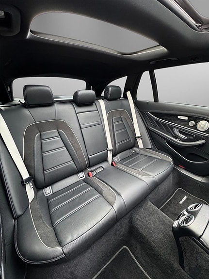 Mercedes-Benz E63 29 of 30