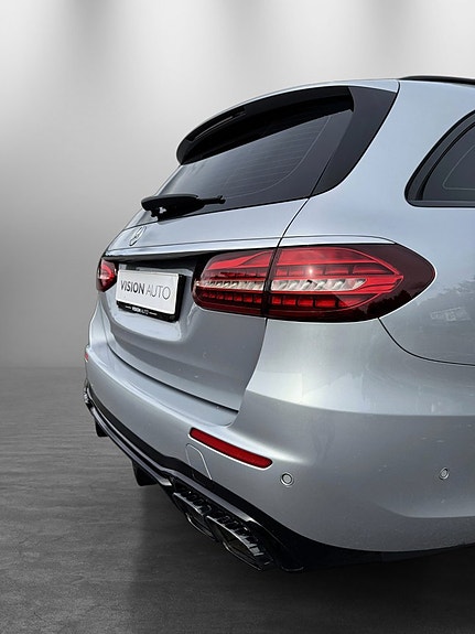 Mercedes-Benz E63 6 of 30