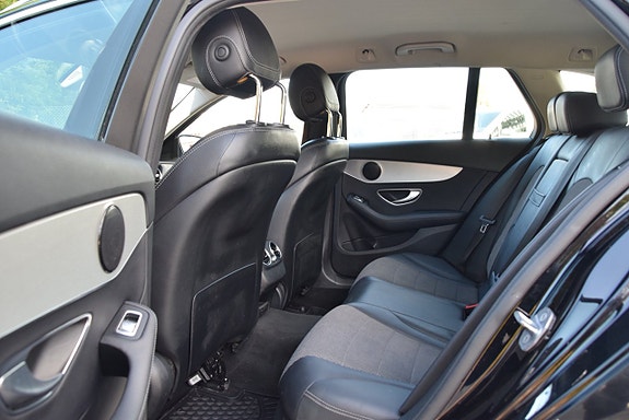 Mercedes-Benz C220 d 10 of 26