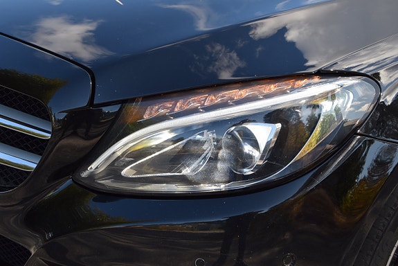 Mercedes-Benz C220 d 24 of 26