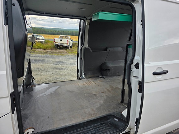 Volkswagen Transporter 10 of 12