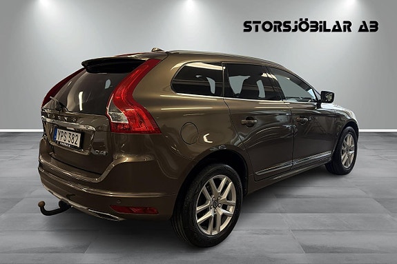 Volvo XC60 3 of 22