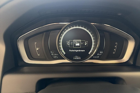 Volvo XC60 19 of 22