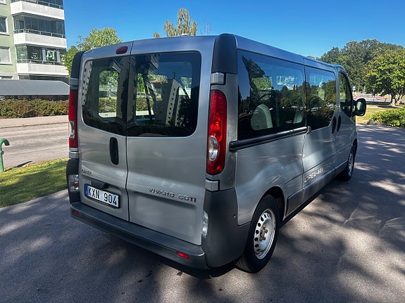 Opel Vivaro 3 of 25