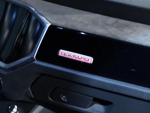 Audi Q3 8 of 13