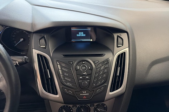 Ford Focus 15 of 15