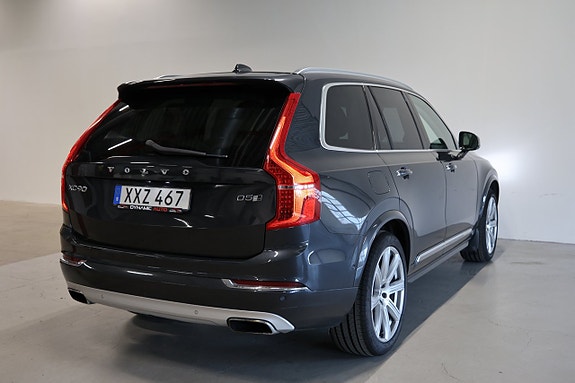 Volvo XC90 8 of 27