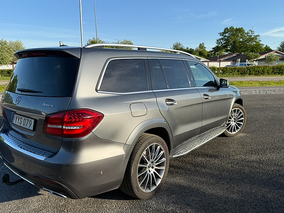 Mercedes-Benz GLS350 d 2 of 7