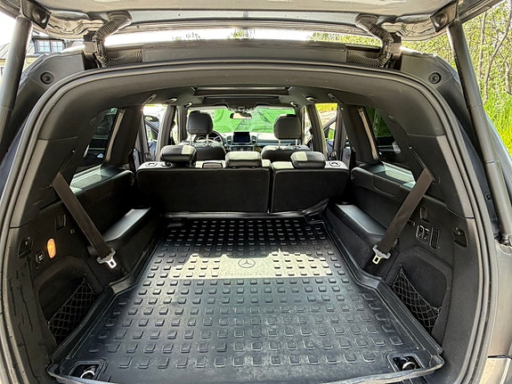 Mercedes-Benz GLS350 d 6 of 7