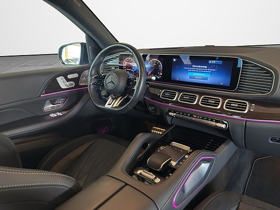 Mercedes-Benz GLS63 14 of 25
