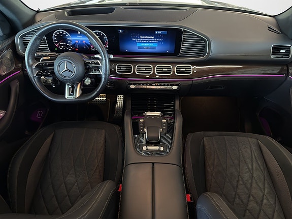 Mercedes-Benz GLS63 11 of 25