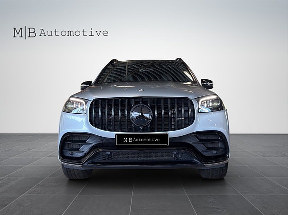 Mercedes-Benz GLS63 2 of 25