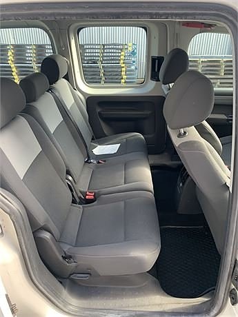 Volkswagen Caddy Maxi 8 of 10