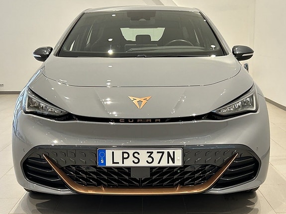 Cupra Born 3 of 18