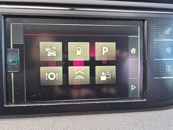 Citroen Grand C4 Picasso 19 of 23