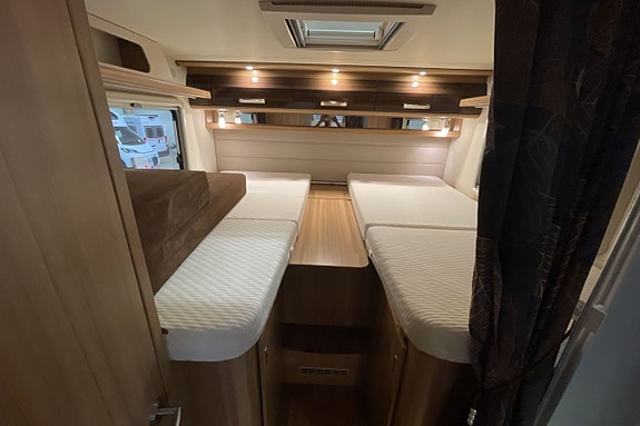 Knaus 700 MEG Platinum Selection 11 of 18