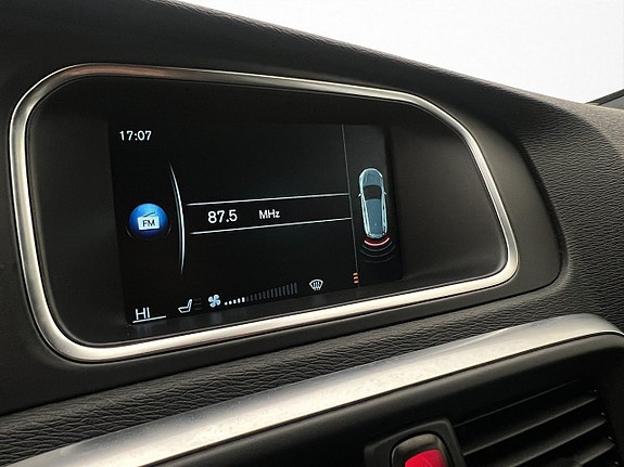 Volvo V40 20 of 28