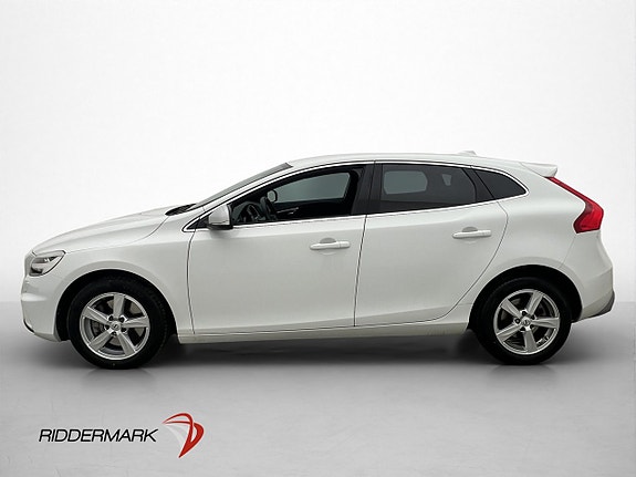 Volvo V40 8 of 28