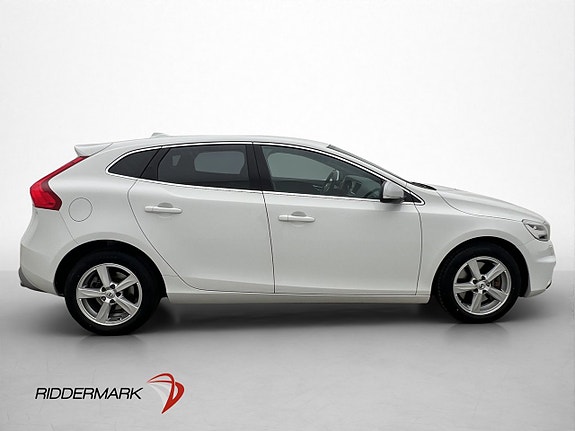 Volvo V40 5 of 28