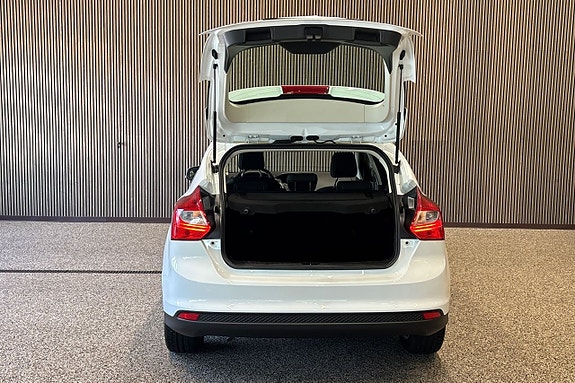 Ford Focus 8 of 8