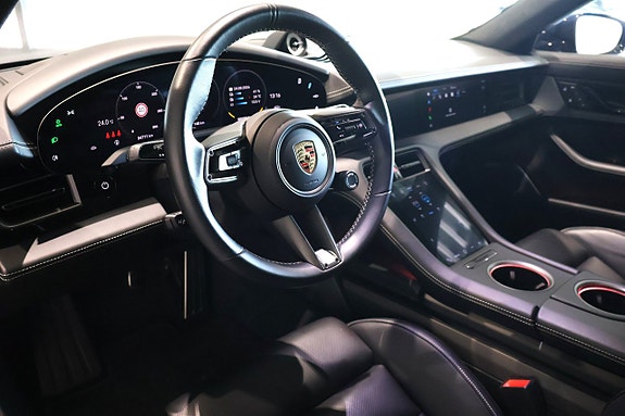 Porsche Taycan 4 of 22