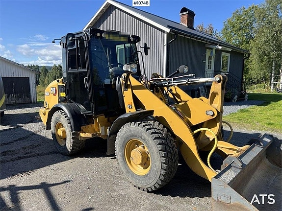 CAT 906M Hjullastare med flera redskap (645,000:- ex moms) 9 of 24