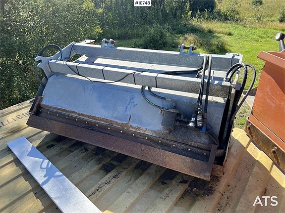 CAT 906M Hjullastare med flera redskap (645,000:- ex moms) 21 of 24
