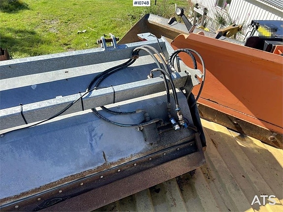 CAT 906M Hjullastare med flera redskap (645,000:- ex moms) 24 of 24