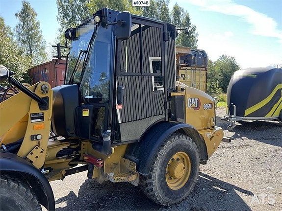 CAT 906M Hjullastare med flera redskap (645,000:- ex moms) 12 of 24
