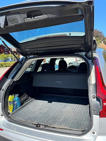 Volvo XC60 5 of 13