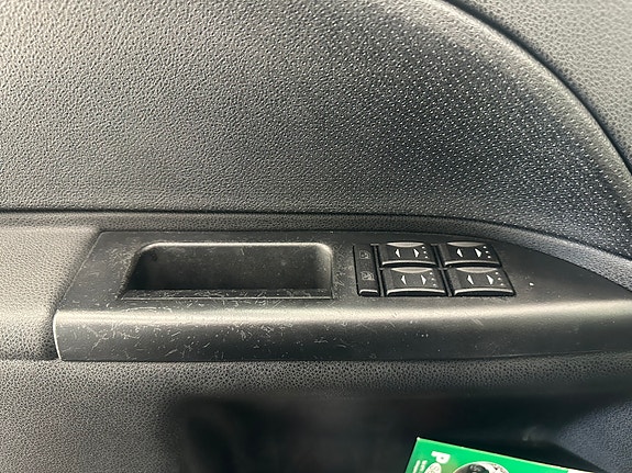 Ford Mondeo 10 of 17