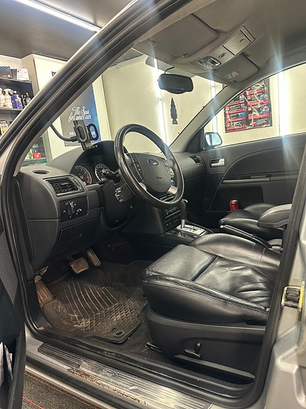 Ford Mondeo 7 of 17