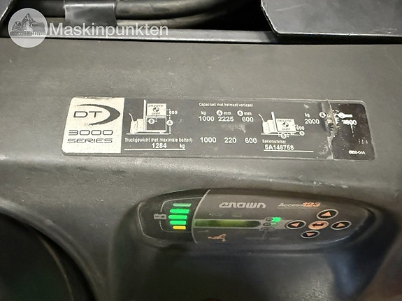 Crown DT 3040 Ledstaplare 7 of 10