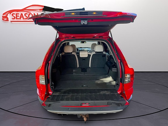 Volvo XC90 6 of 16