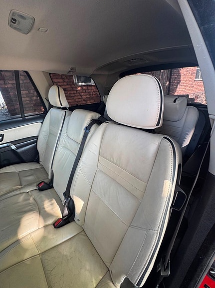 Volvo XC90 15 of 16