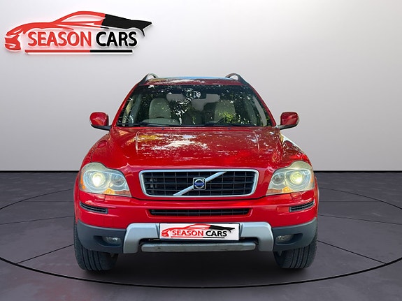 Volvo XC90 8 of 16