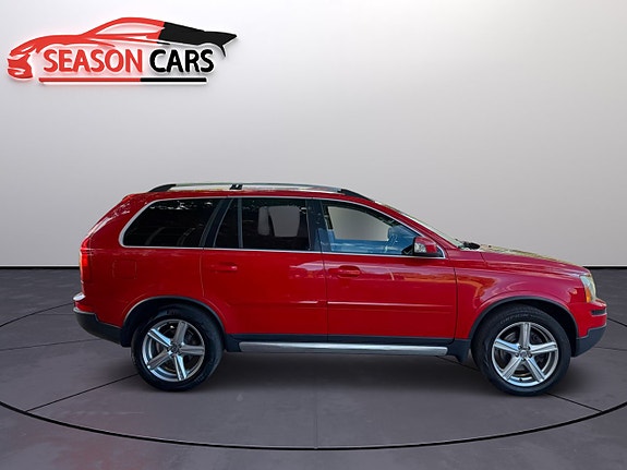 Volvo XC90 3 of 16