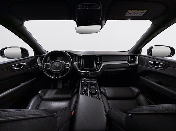 Volvo XC60 11 of 19