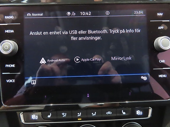 Volkswagen Passat Alltrack 20 of 26