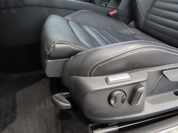 Volkswagen Passat Alltrack 15 of 26