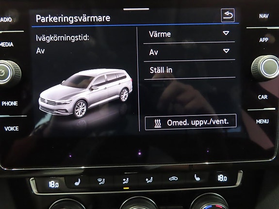 Volkswagen Passat Alltrack 24 of 26