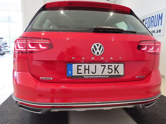 Volkswagen Passat Alltrack 5 of 26