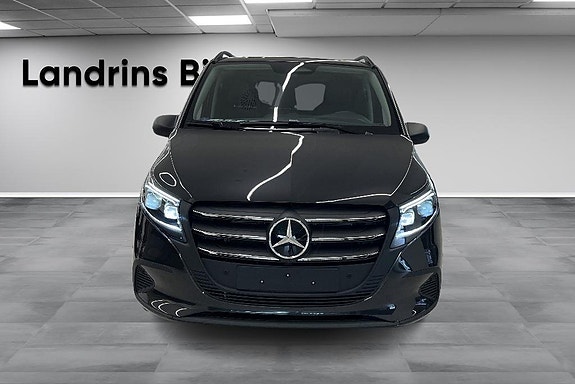 Mercedes-Benz Vito 119 2 of 16