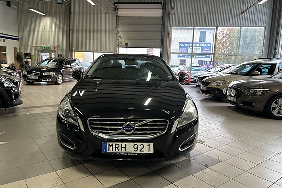 Volvo S60 3 of 15