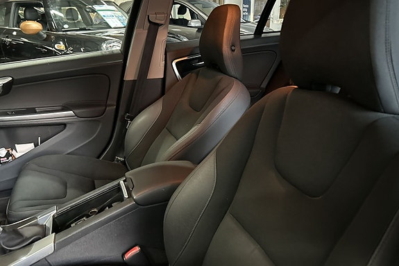 Volvo S60 11 of 15