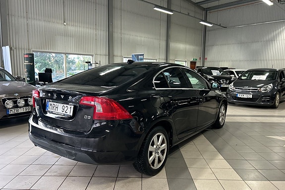 Volvo S60 7 of 15